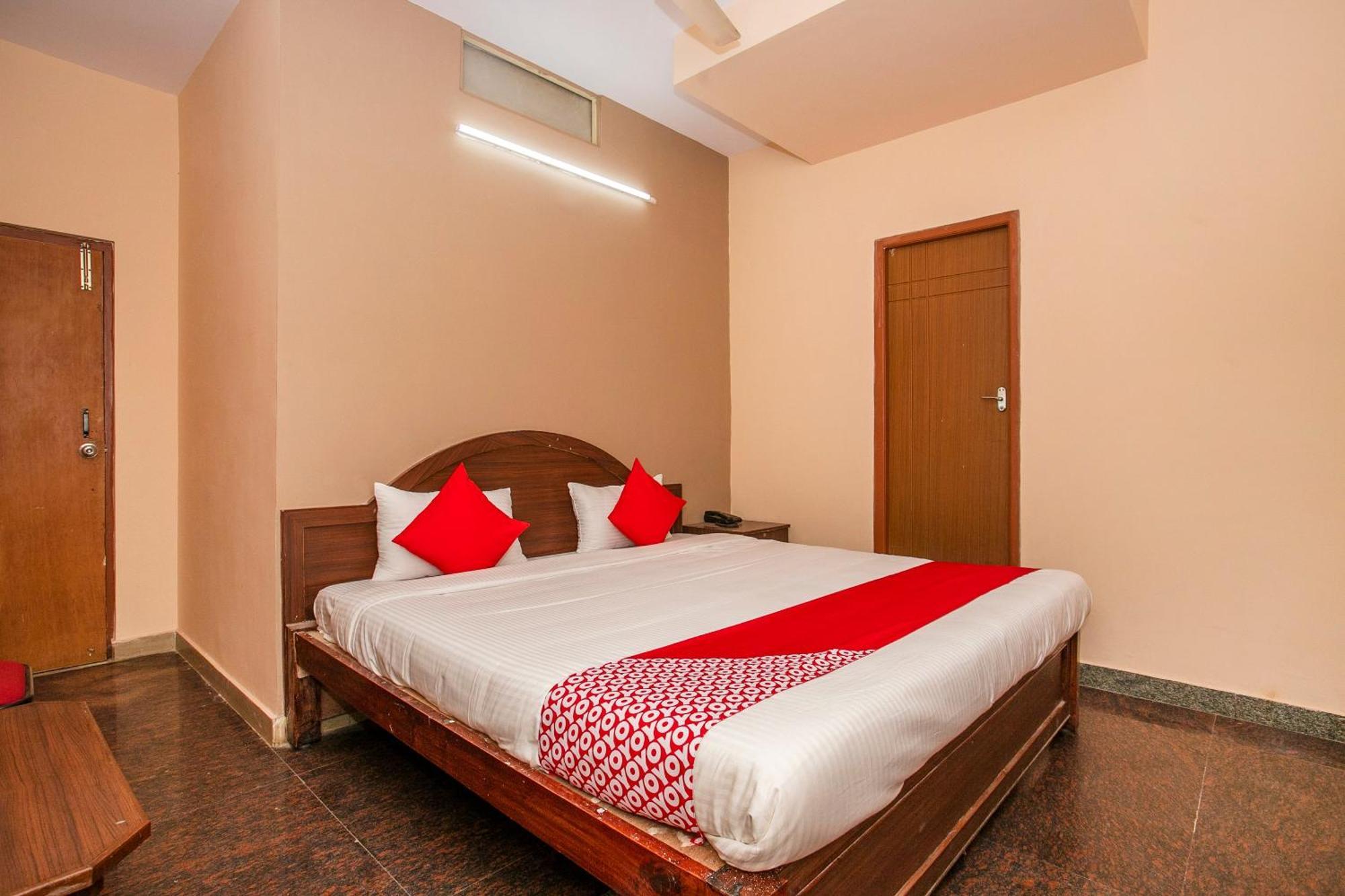 Hotel O Royal Residency Near Hare Krishna Hill Jālahalli Esterno foto